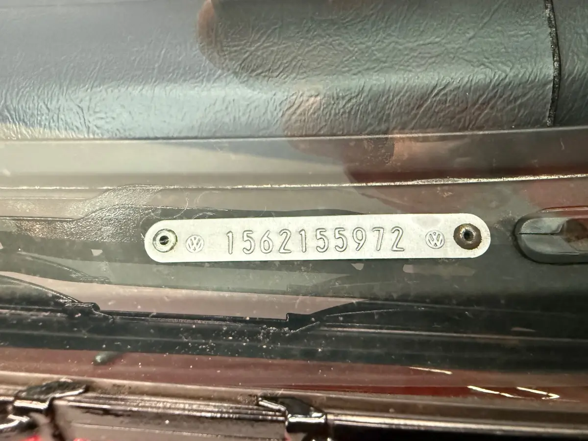Vehicle photo 13