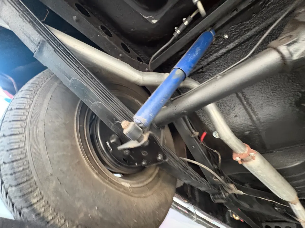 Vehicle photo 48