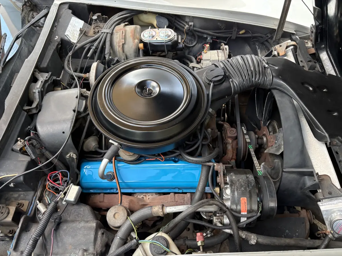 Vehicle photo 27