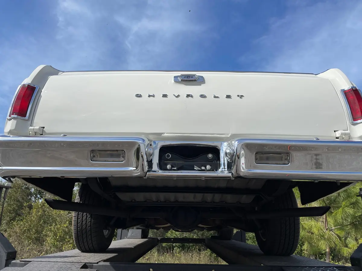 Vehicle photo 47