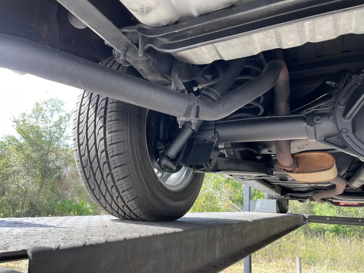 Vehicle photo 48