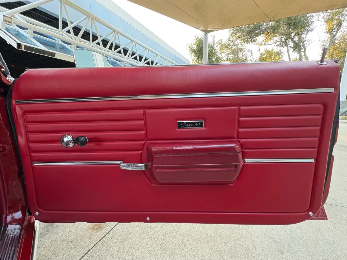 Vehicle photo 36