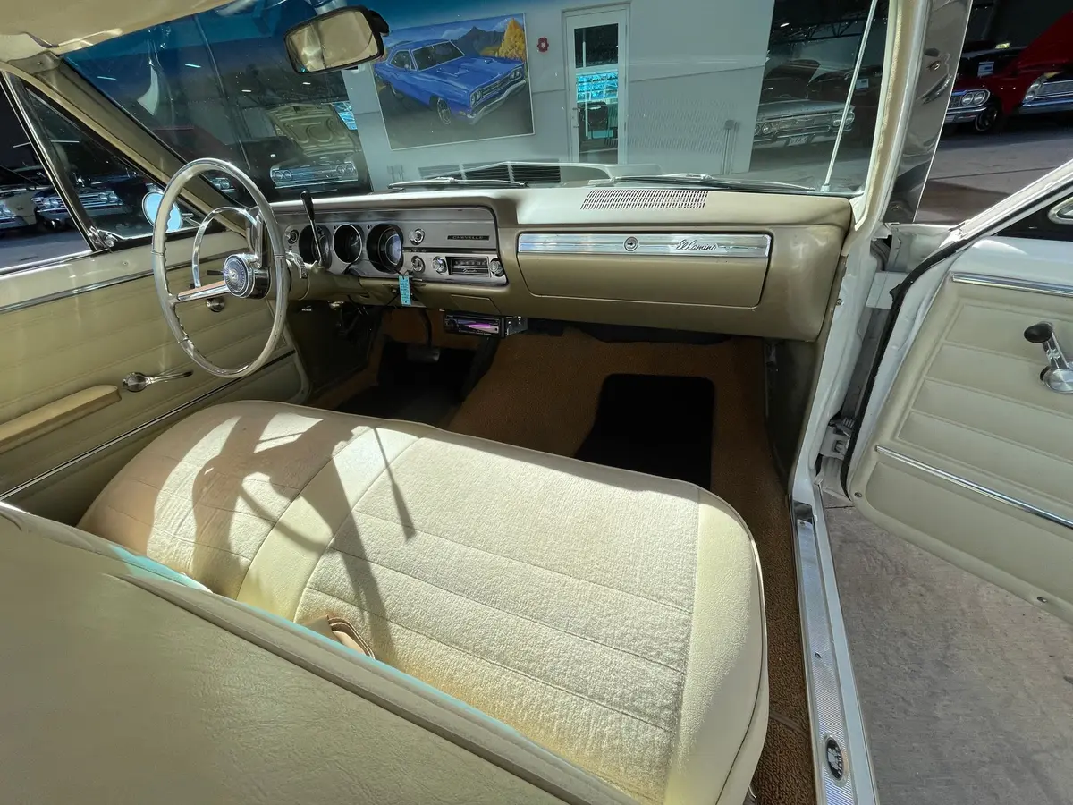 Vehicle photo 35
