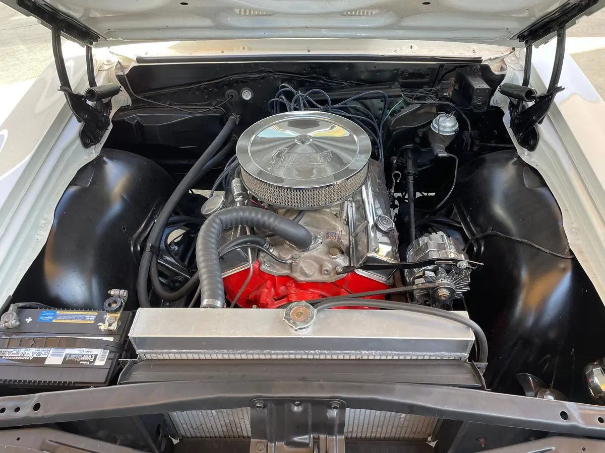 Vehicle photo 38