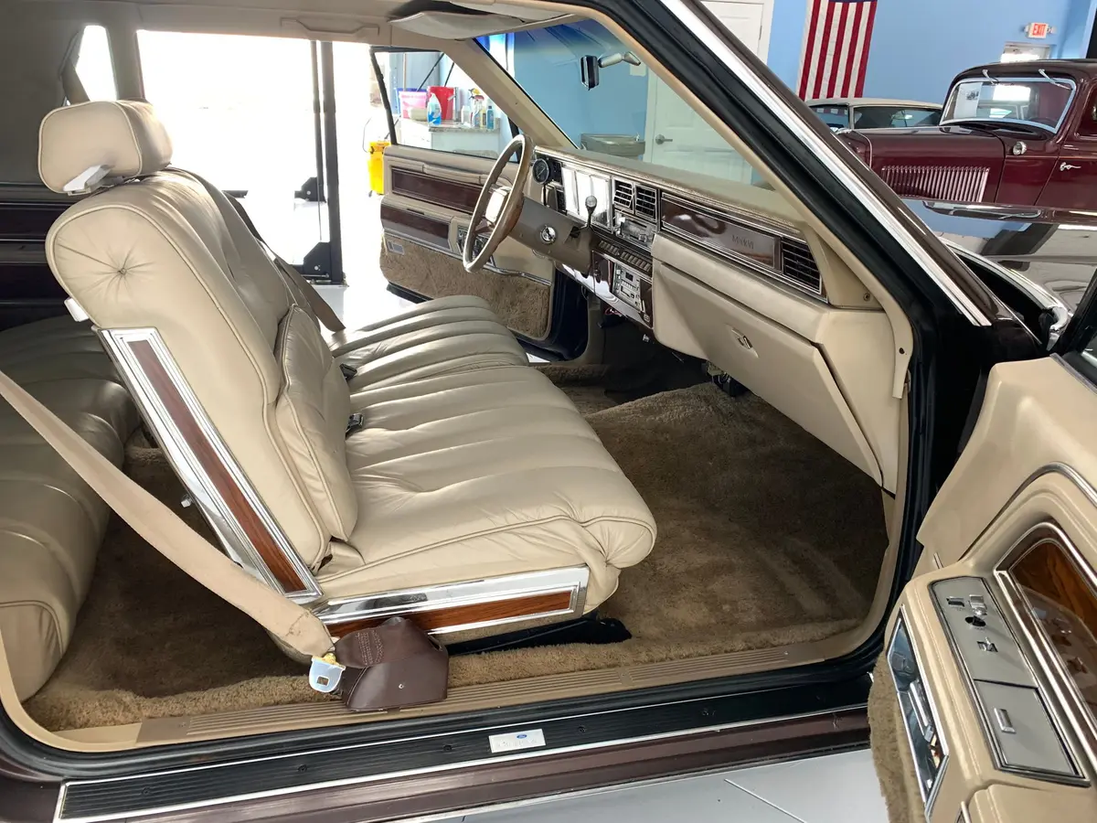 Vehicle photo 35