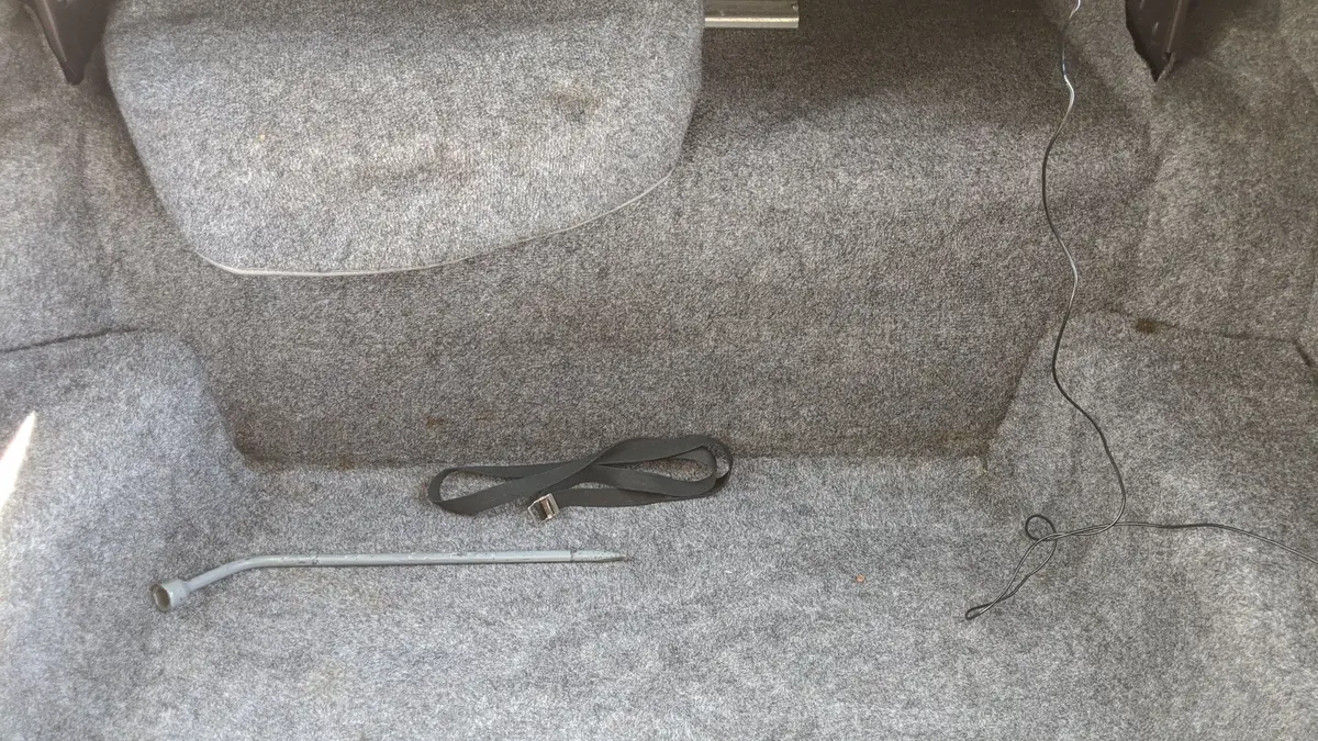 Vehicle photo 53