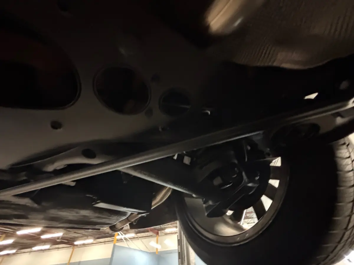 Vehicle photo 33