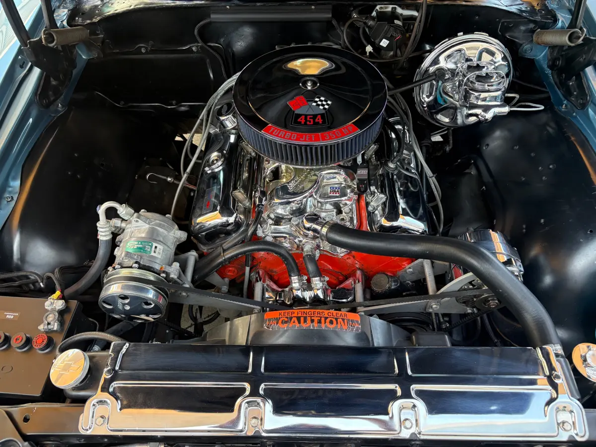 Vehicle photo 65