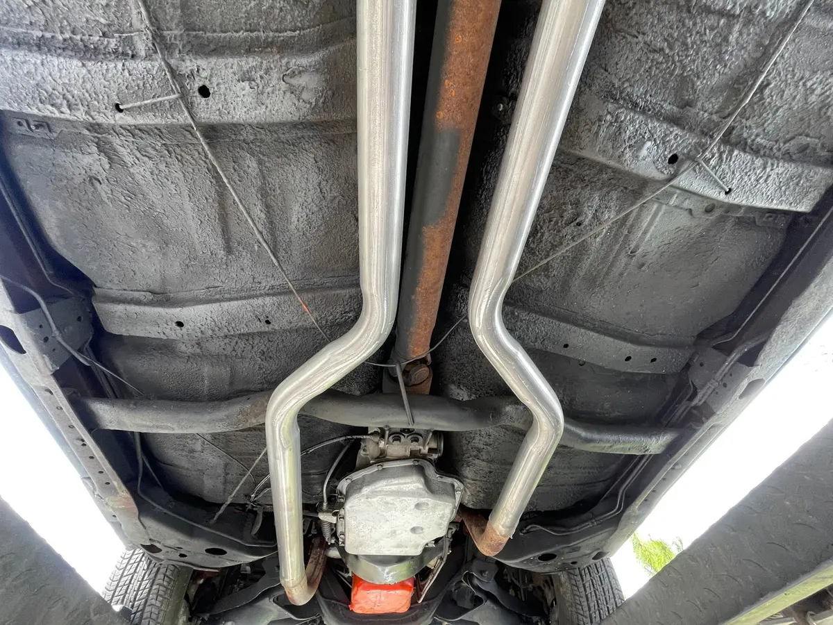 Vehicle photo 48