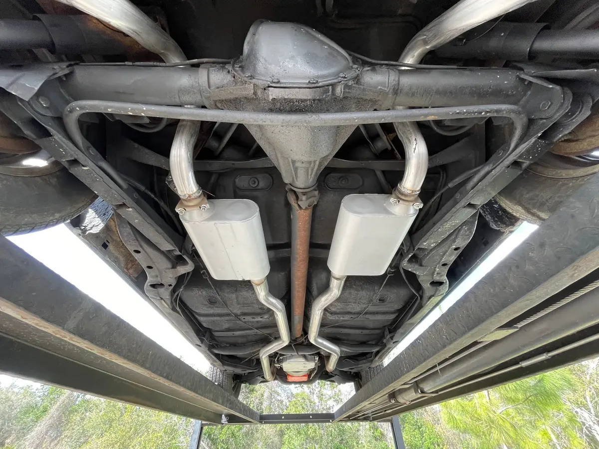 Vehicle photo 47