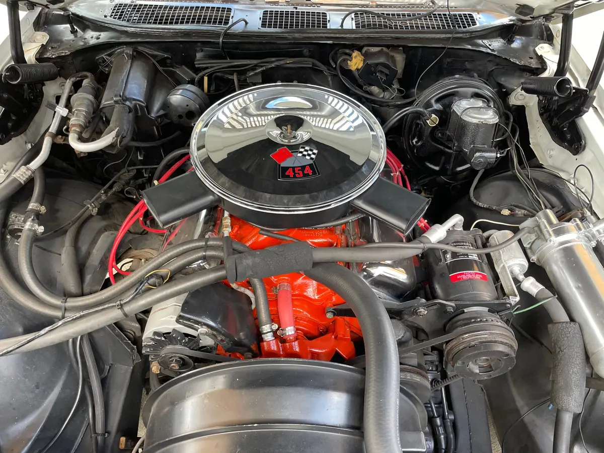 Vehicle photo 41