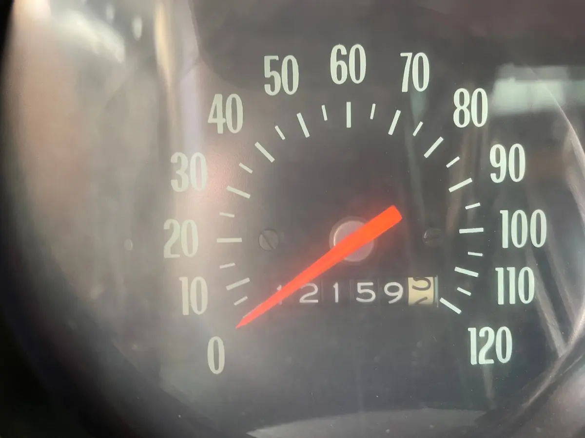 Vehicle photo 22