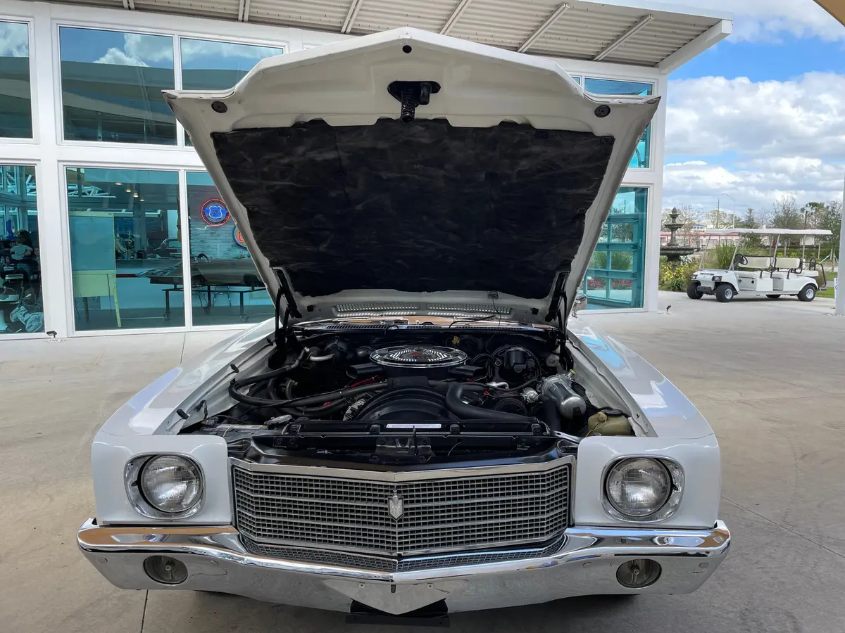 Vehicle photo 38