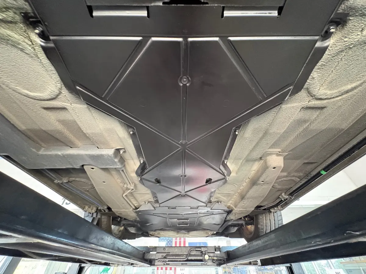 Vehicle photo 46