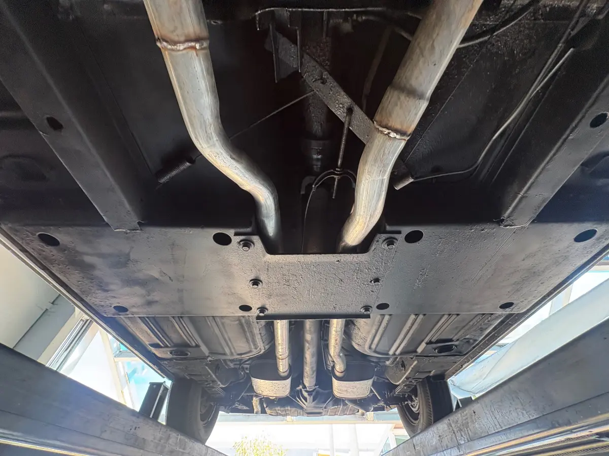 Vehicle photo 63