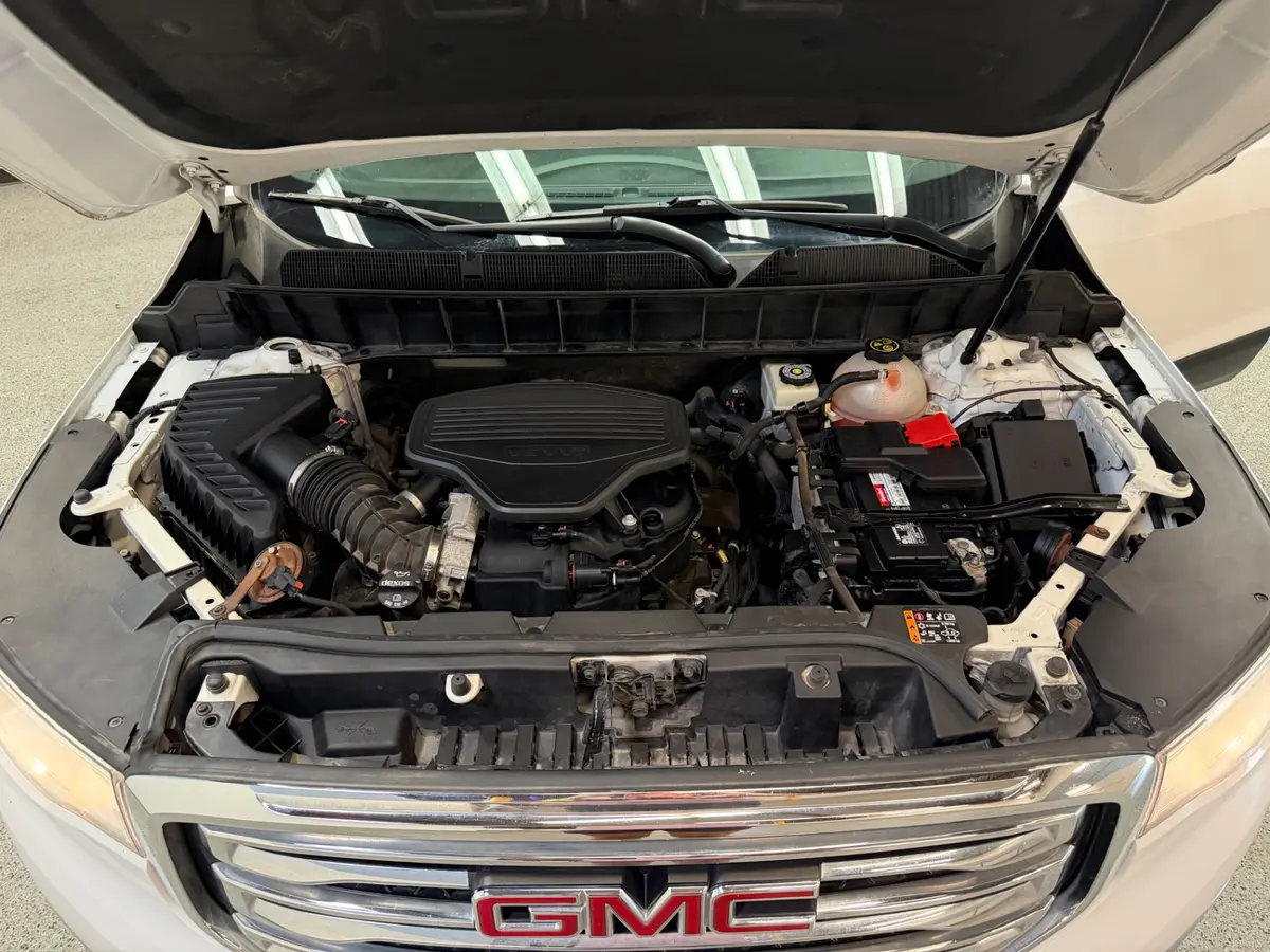 Vehicle photo 20