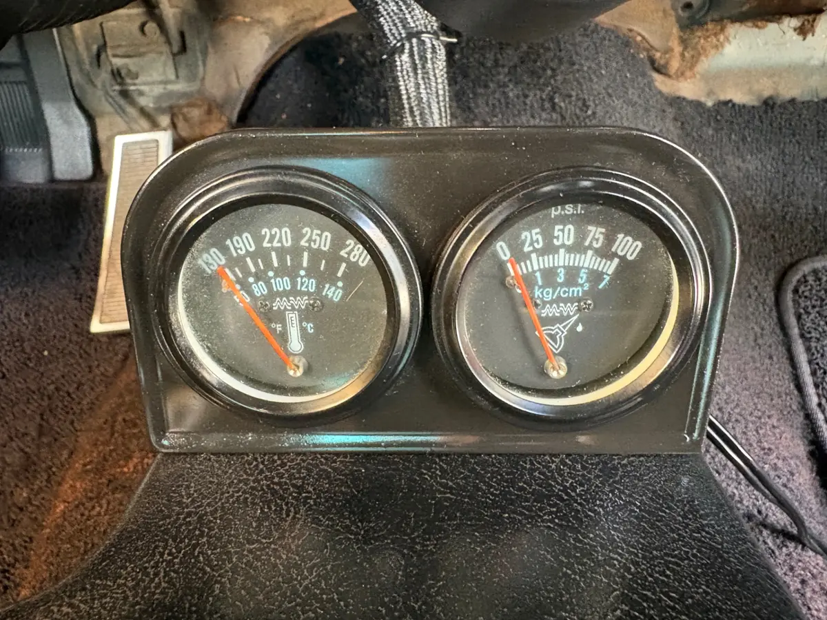 Vehicle photo 47
