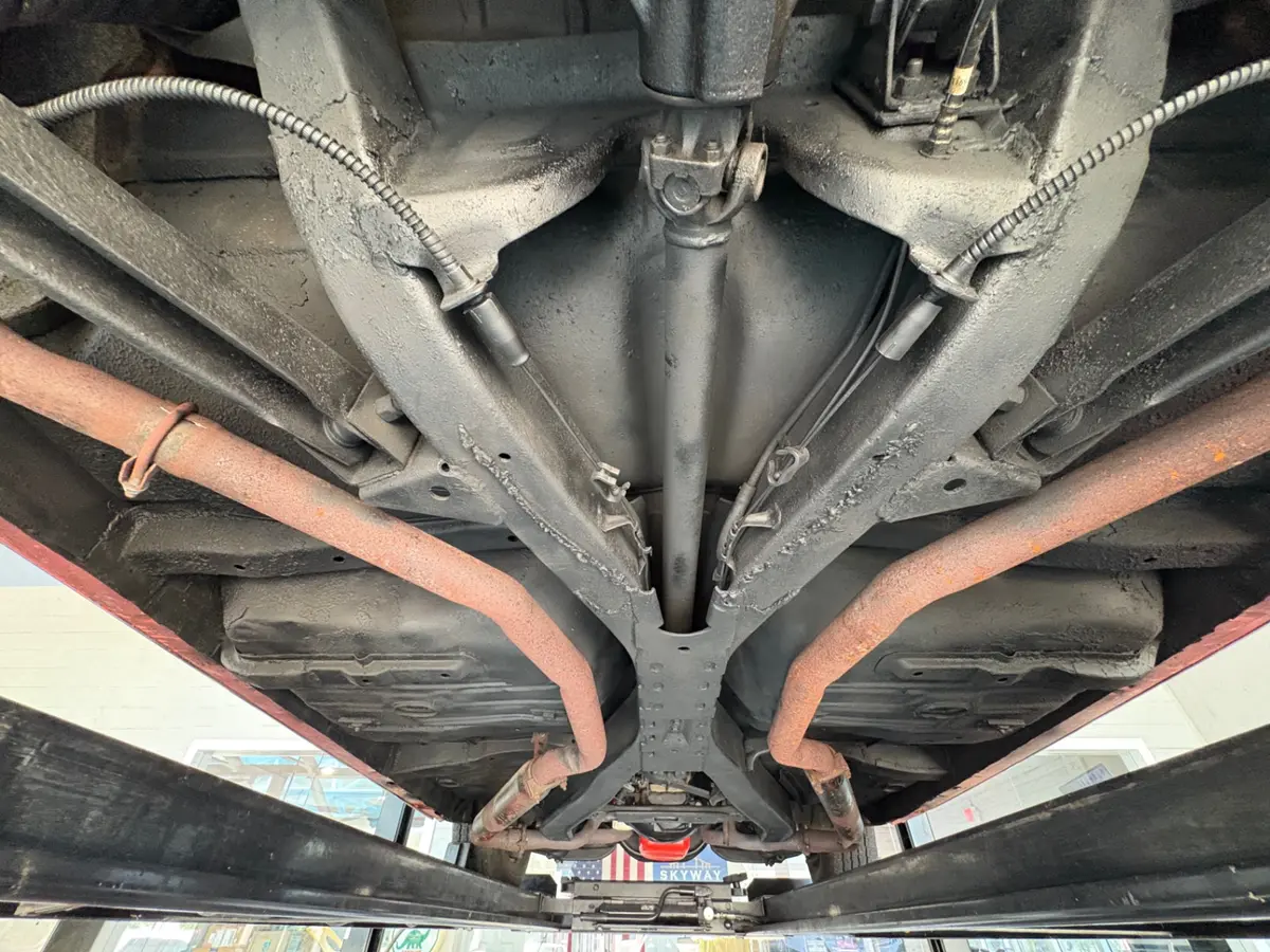 Vehicle photo 47