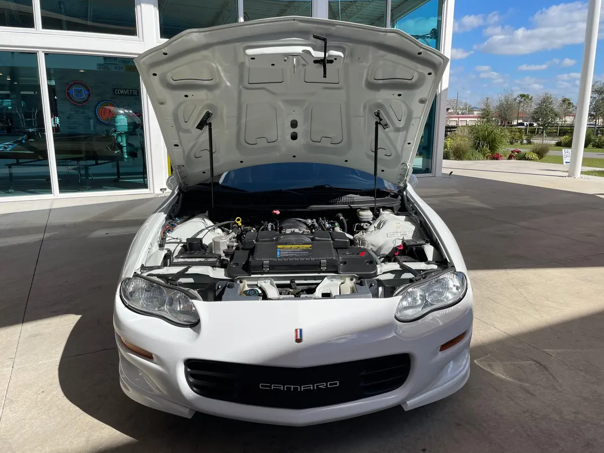 Vehicle photo 37