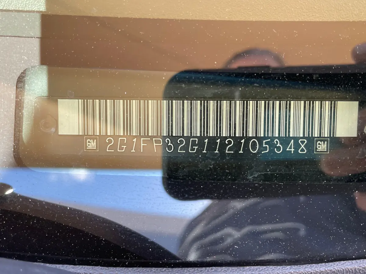 Vehicle photo 14