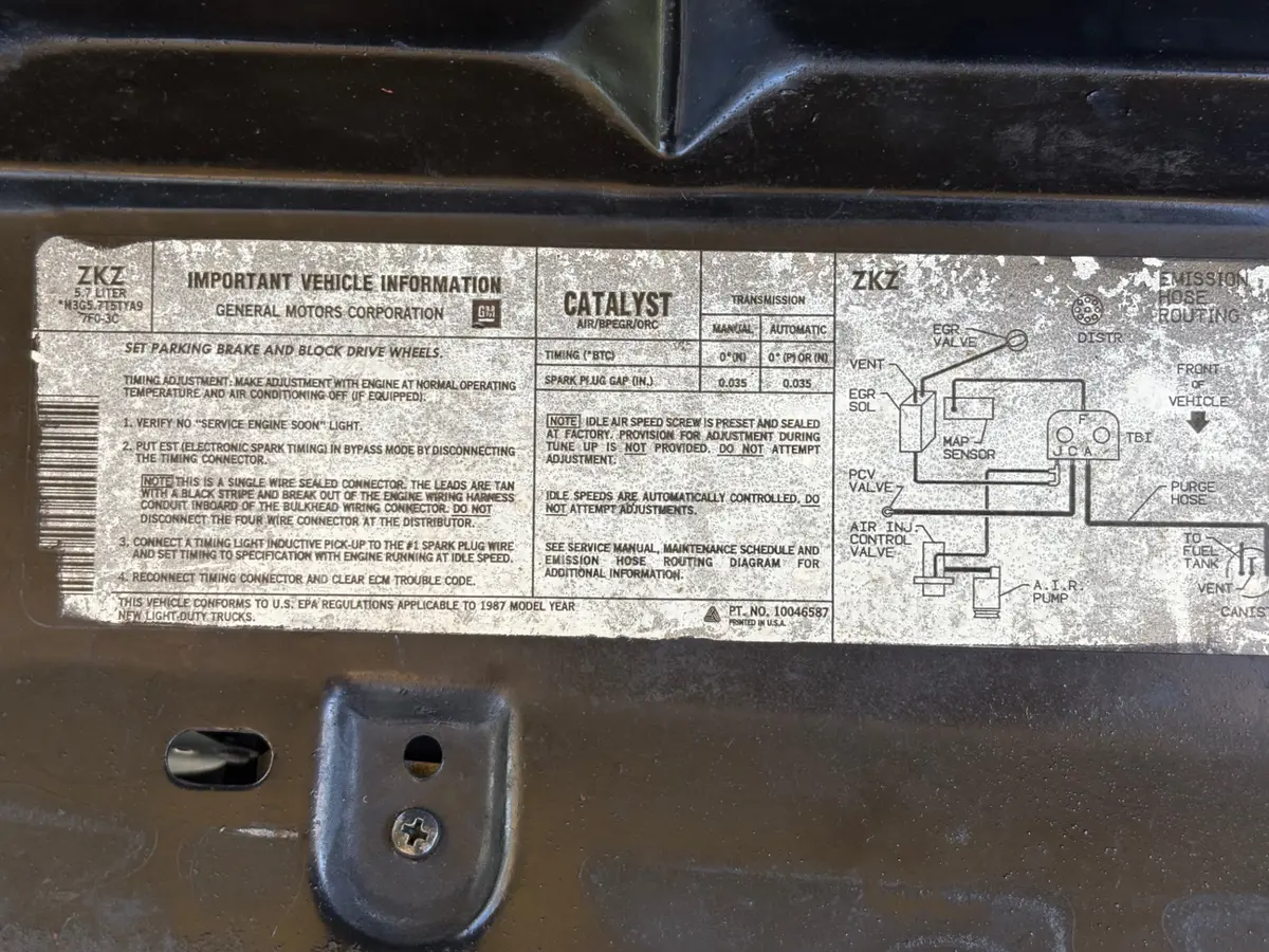 Vehicle photo 26