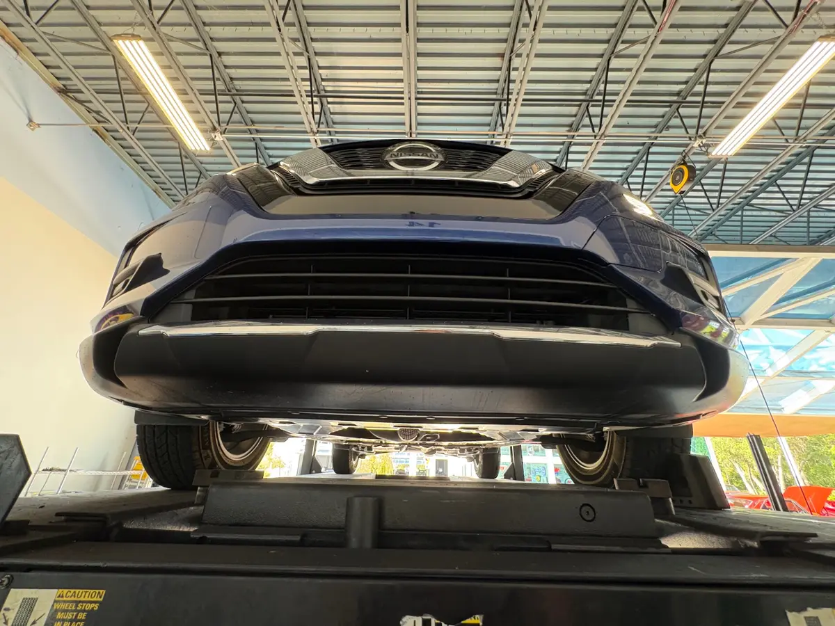 Vehicle photo 56