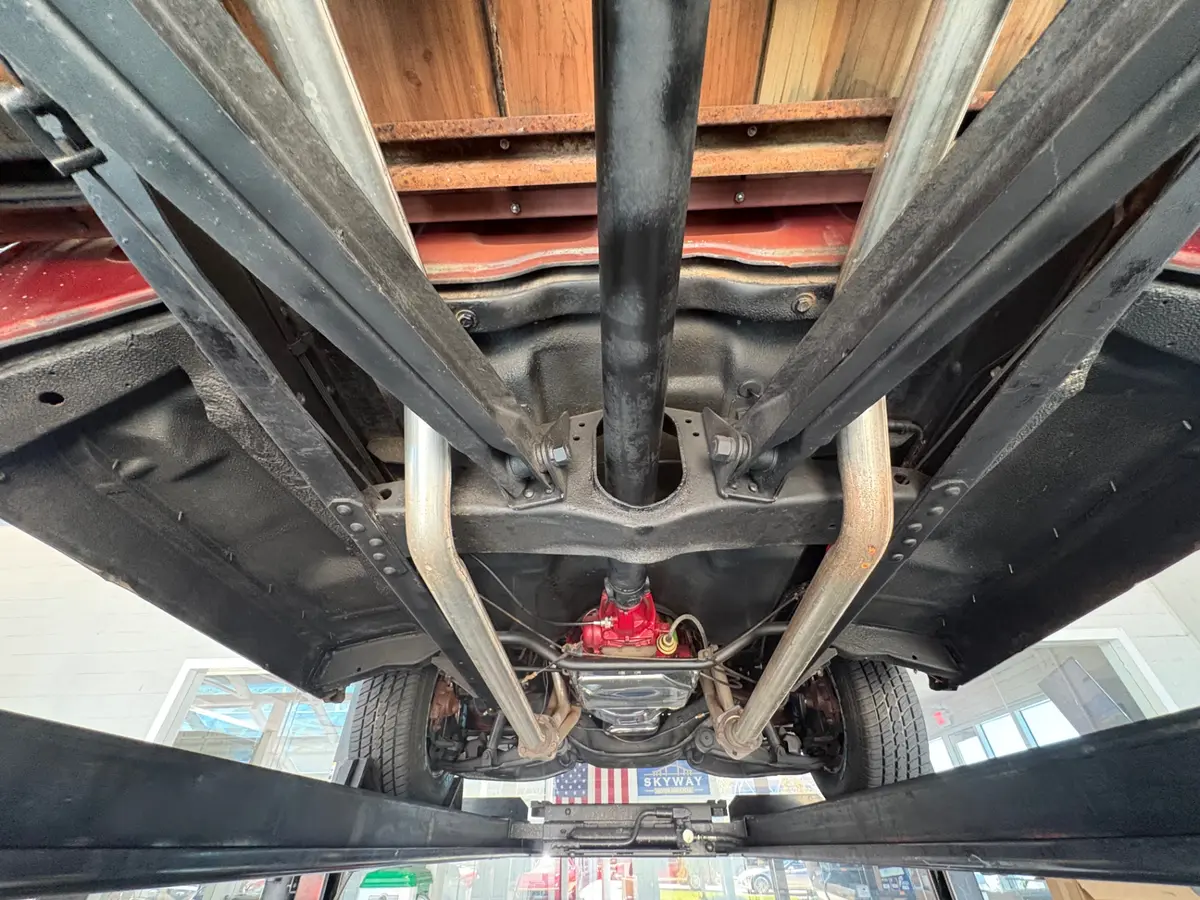 Vehicle photo 44