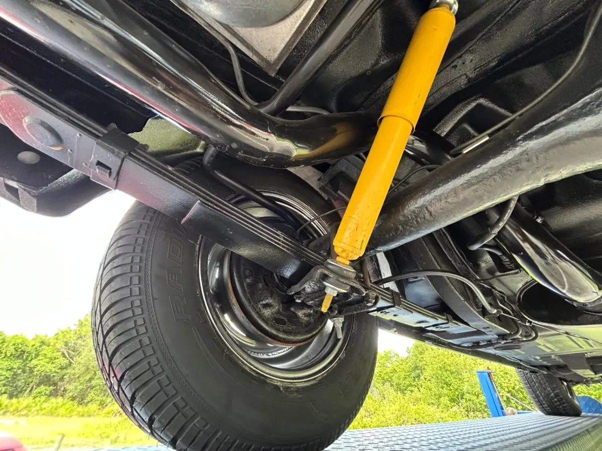 Vehicle photo 38