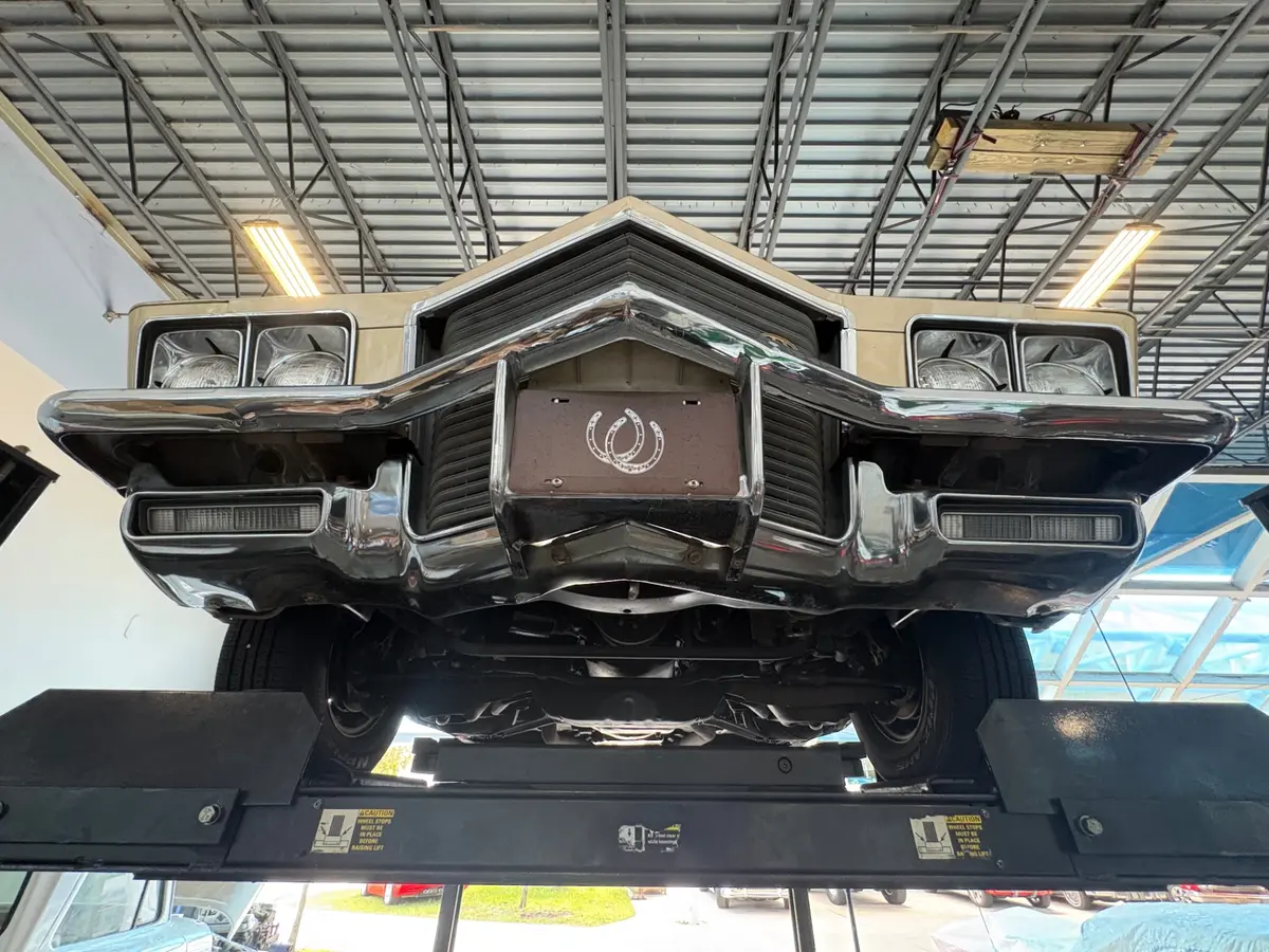Vehicle photo 53