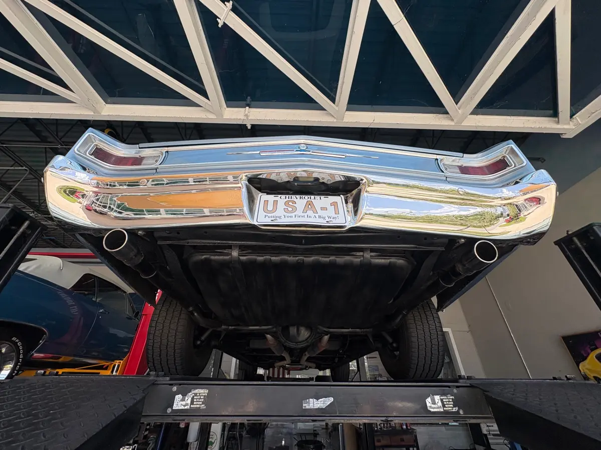 Vehicle photo 45