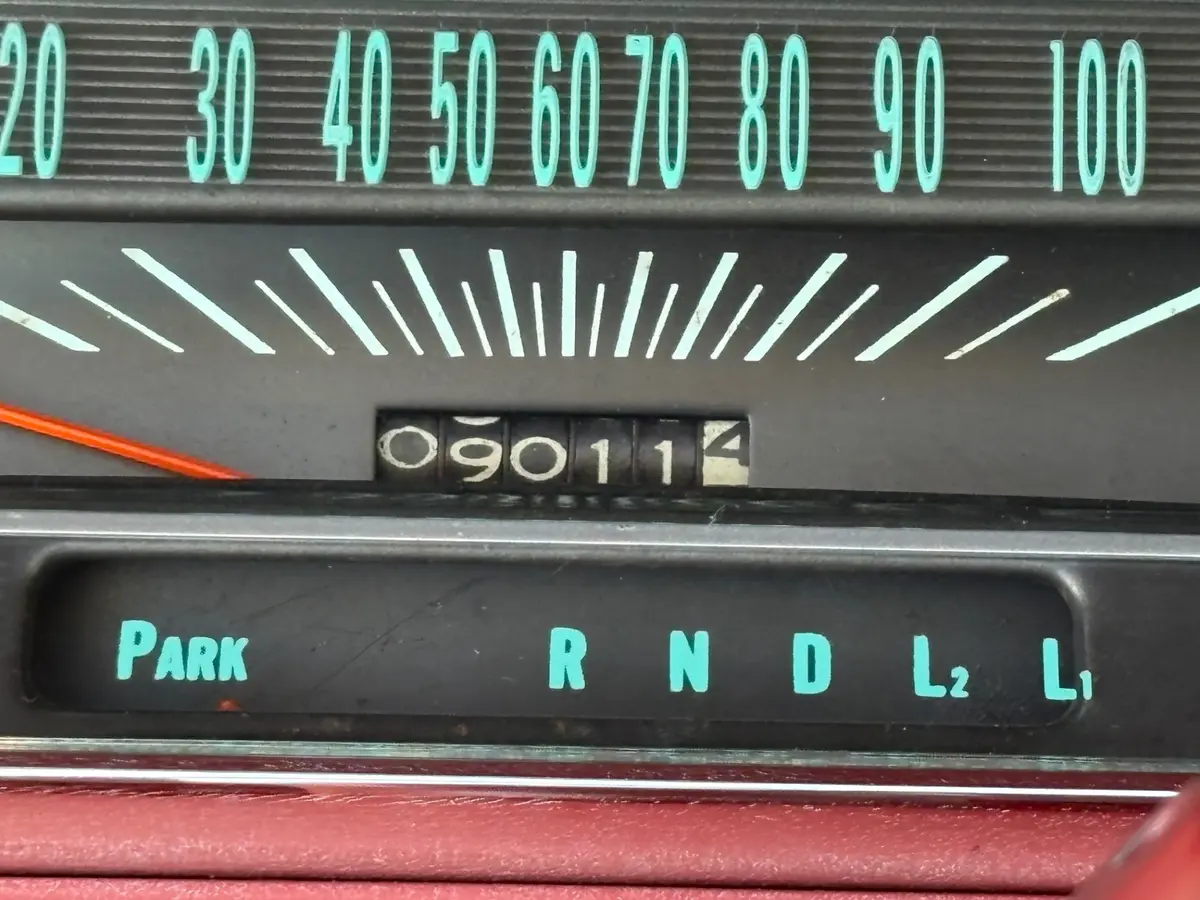 Vehicle photo 30