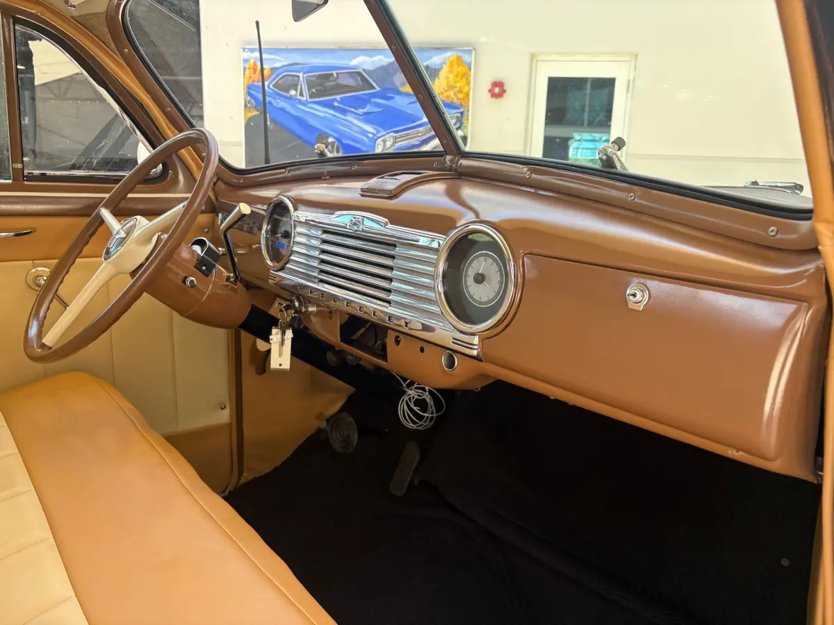Vehicle photo 36