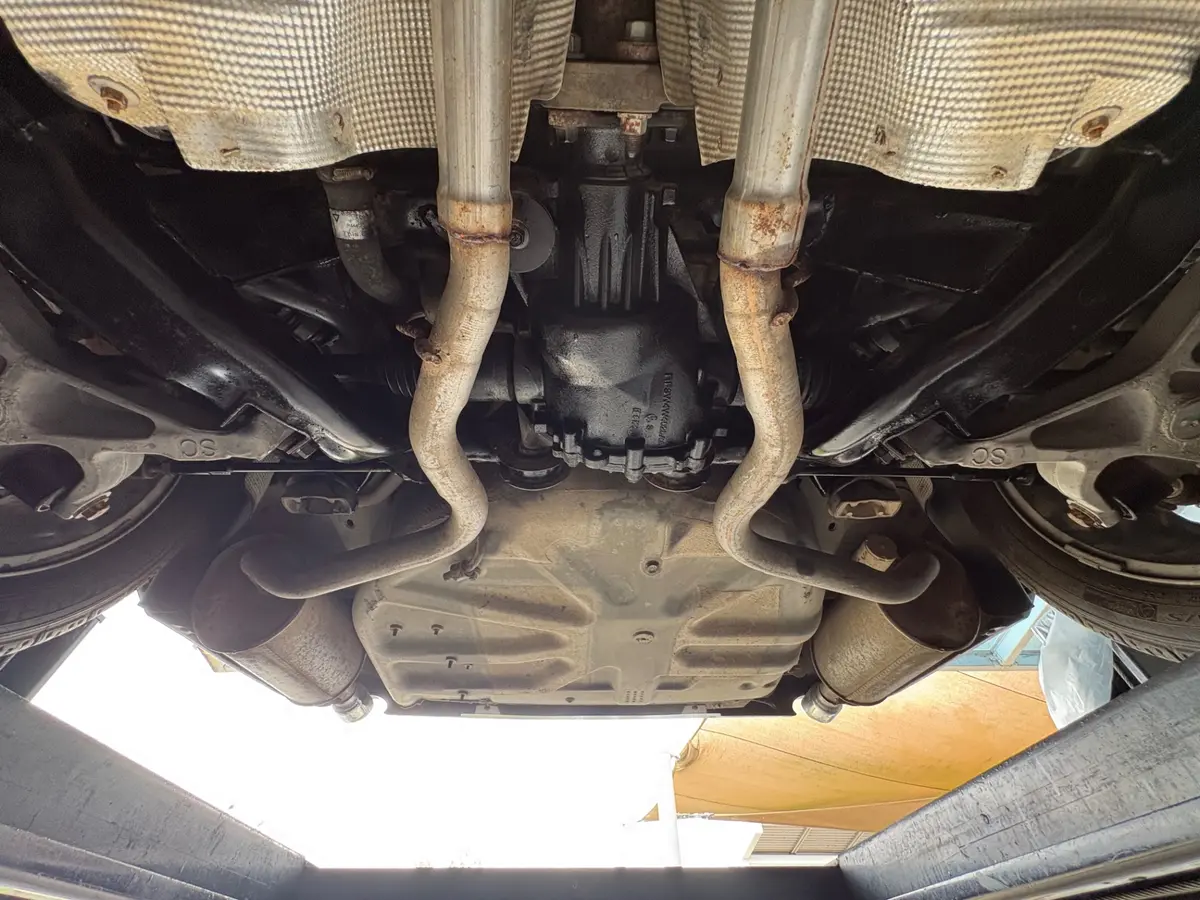 Vehicle photo 63