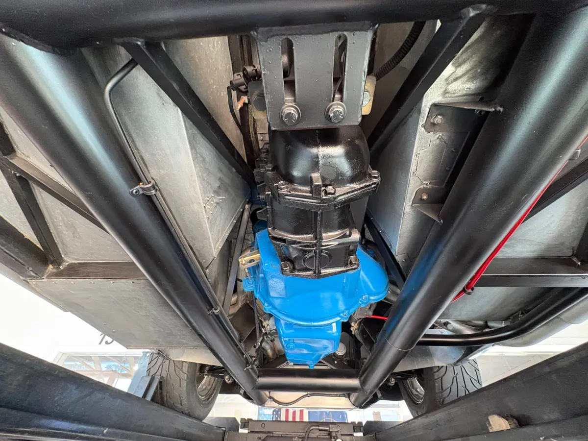 Vehicle photo 49