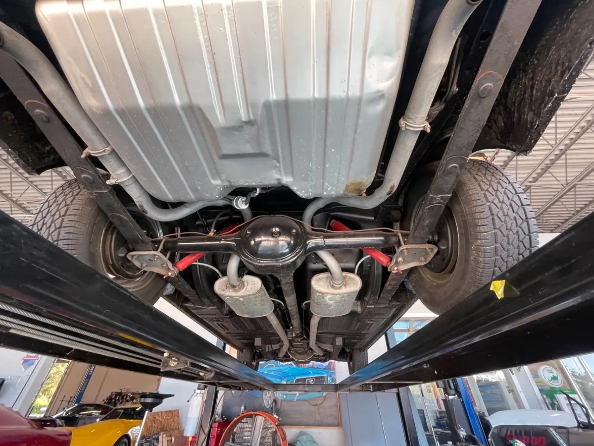 Vehicle photo 42
