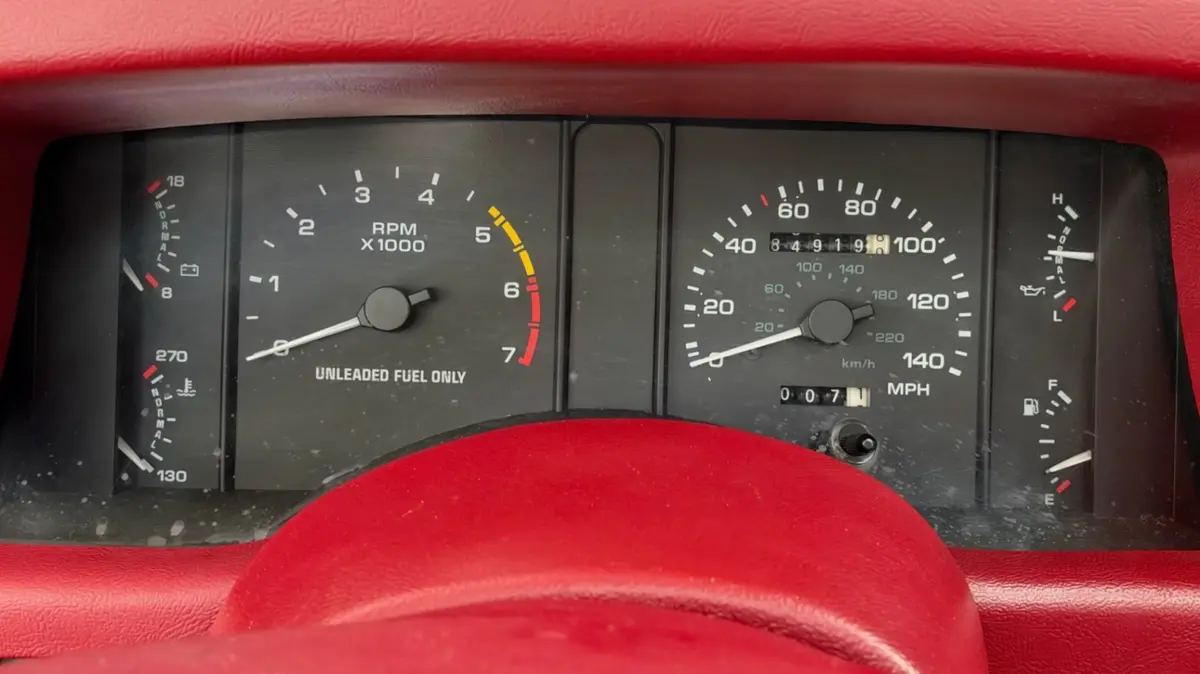 Vehicle photo 42