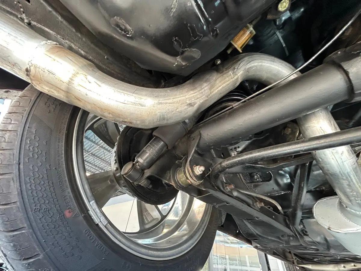 Vehicle photo 41