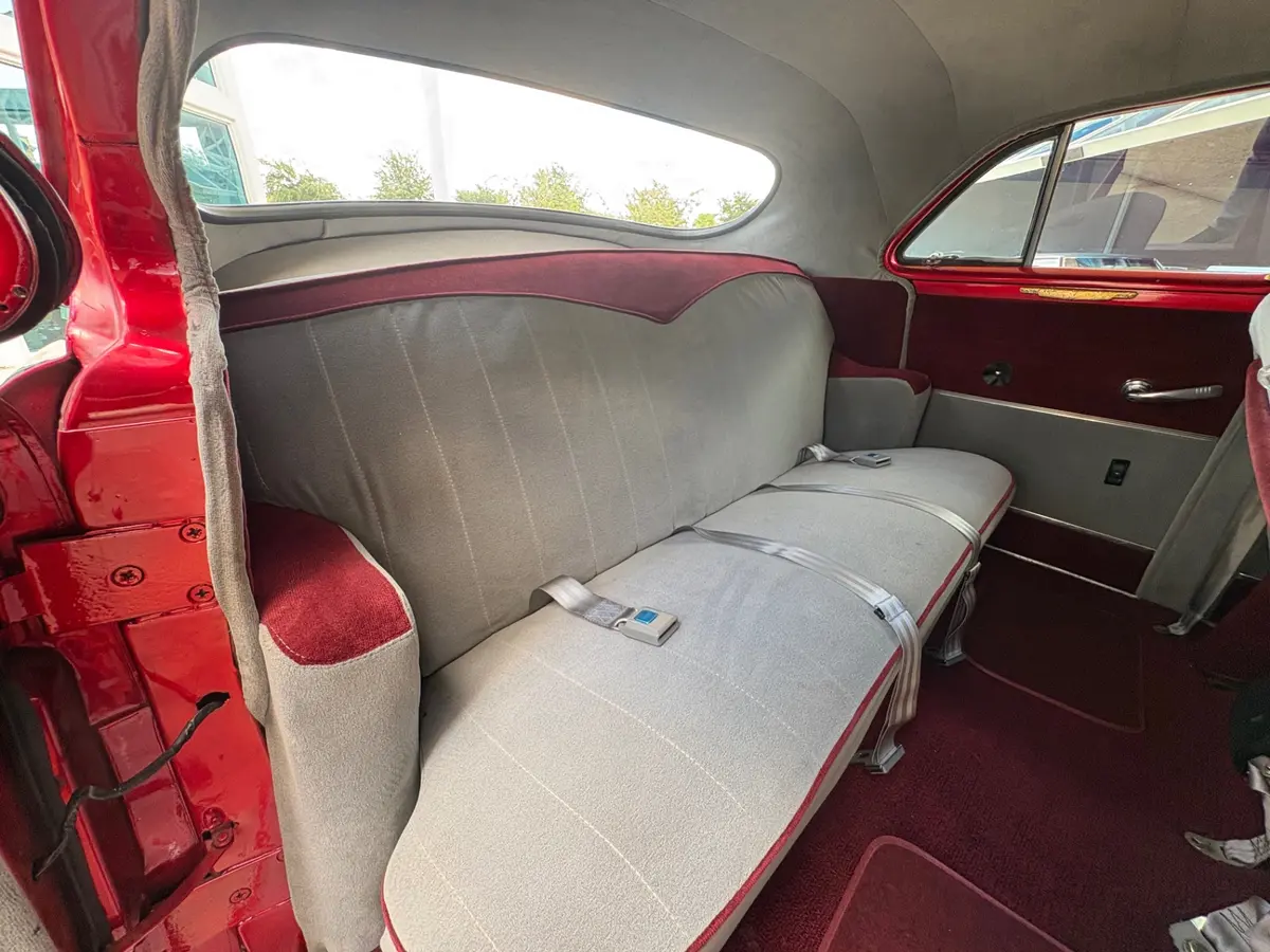 Vehicle photo 41