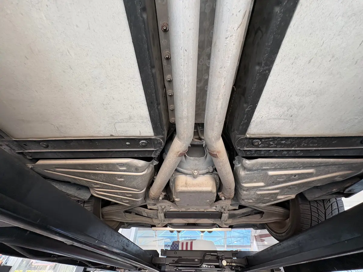 Vehicle photo 53