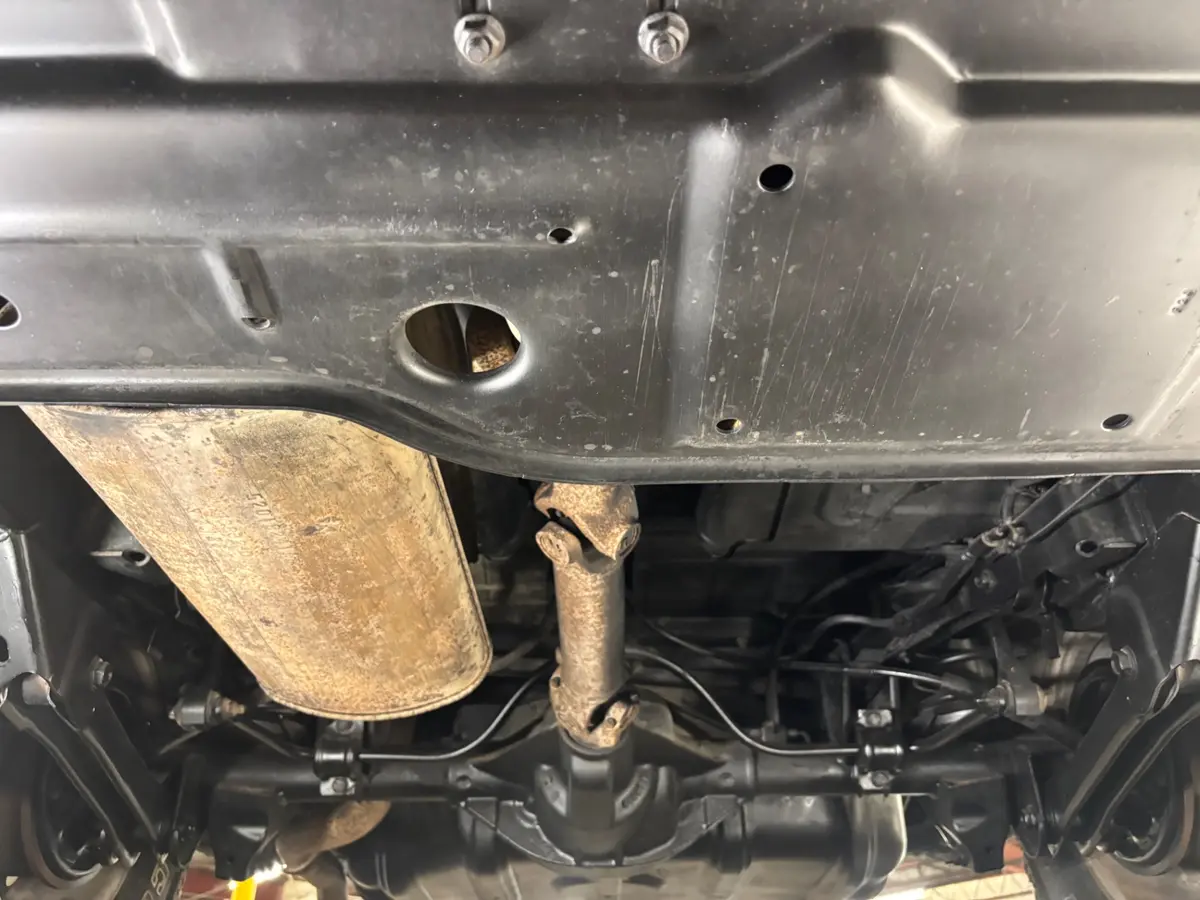 Vehicle photo 45