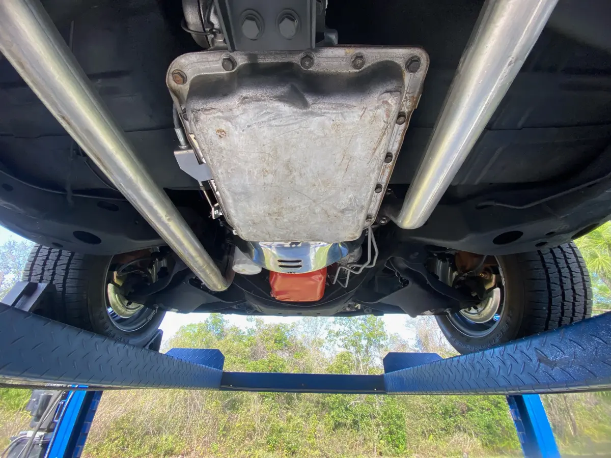 Vehicle photo 35