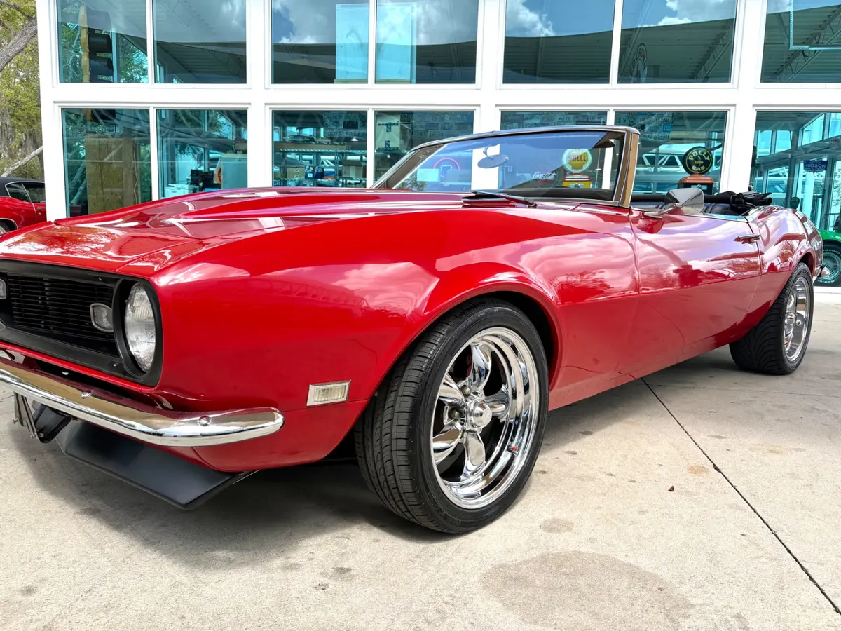 Vehicle photo 12
