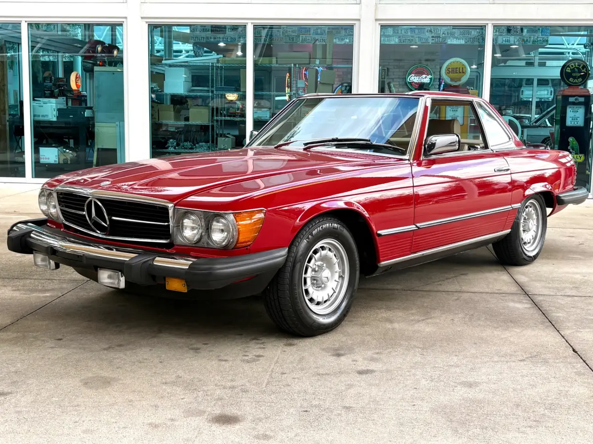 Vehicle photo 11