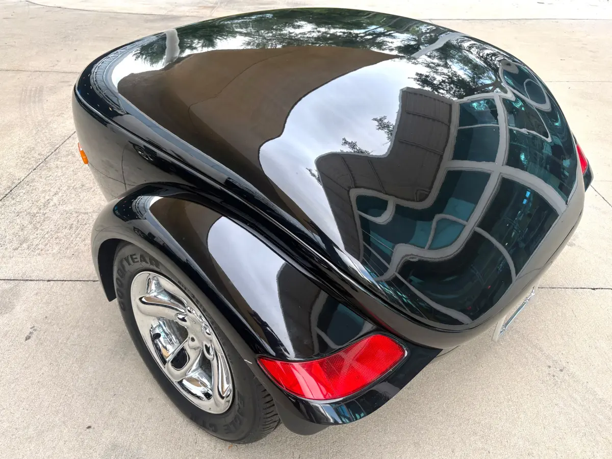 Vehicle photo 34