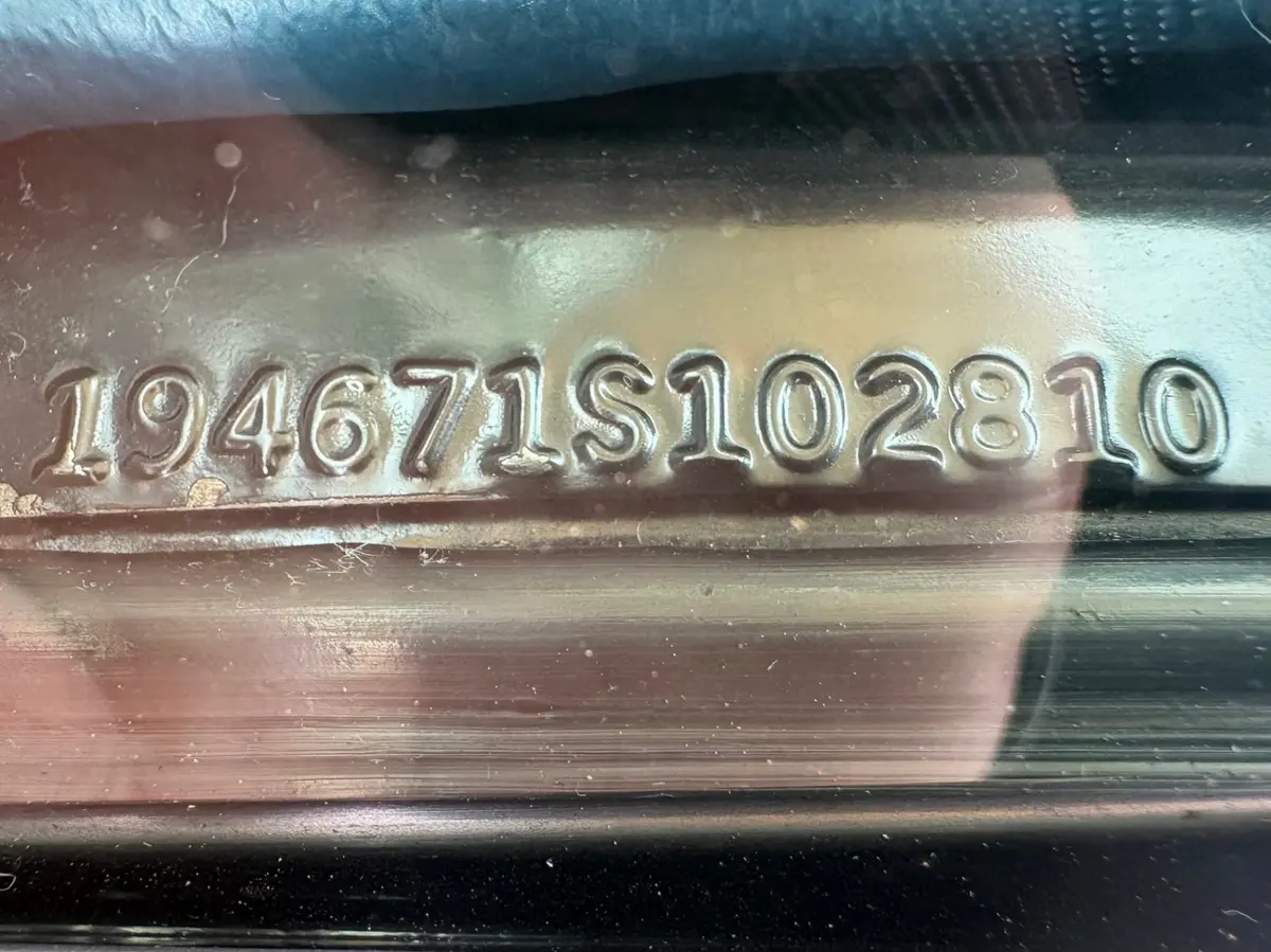 Vehicle photo 34