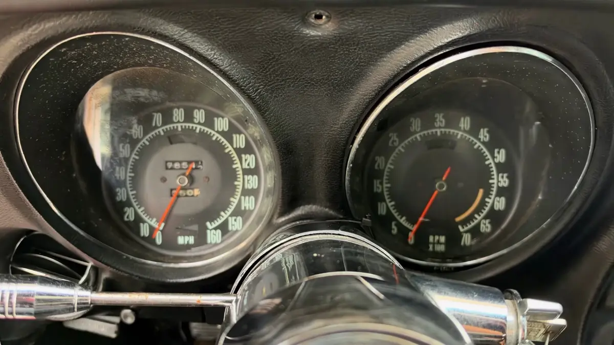 Vehicle photo 36