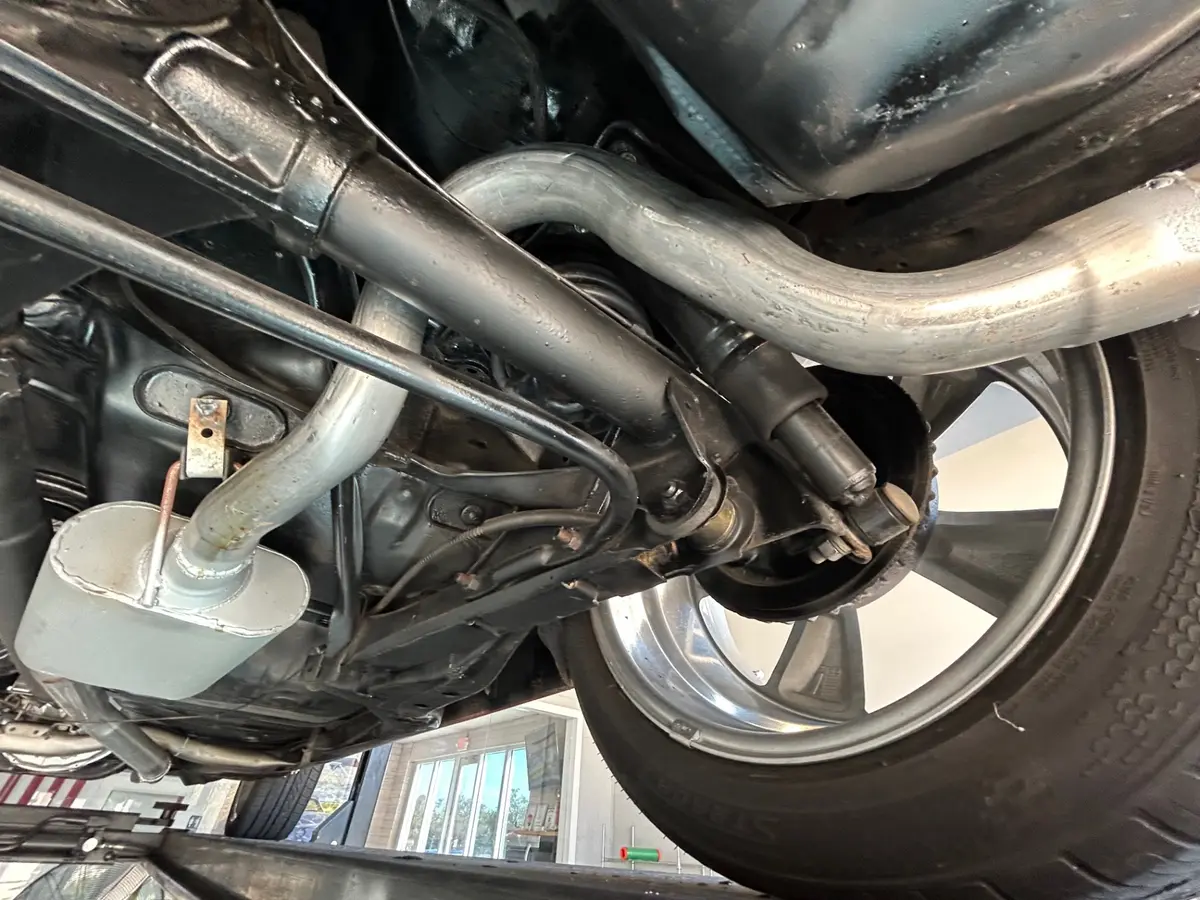 Vehicle photo 42
