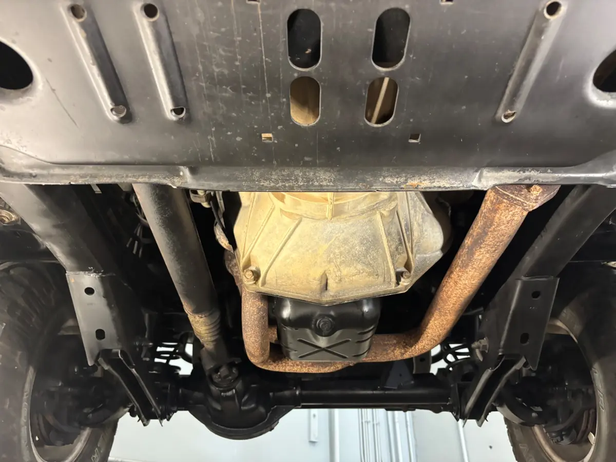 Vehicle photo 36