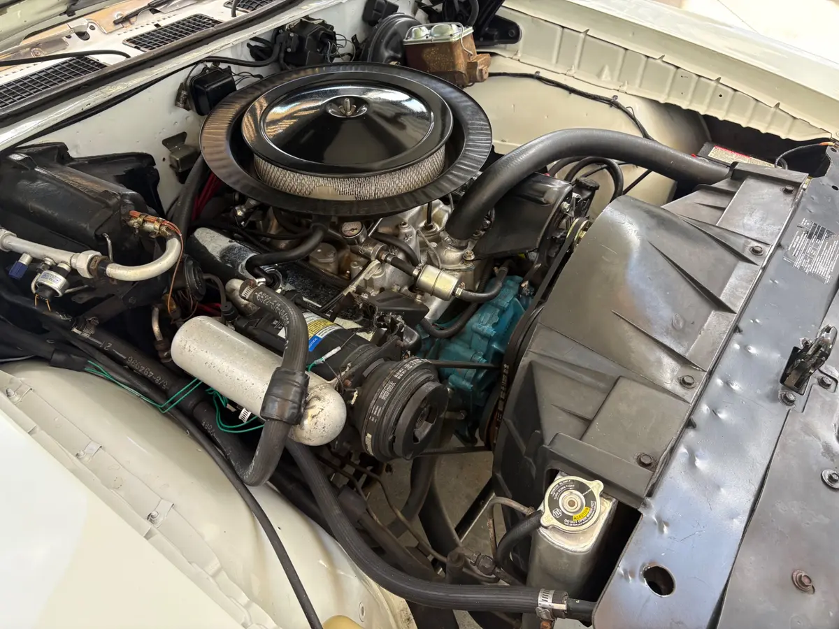 Vehicle photo 29
