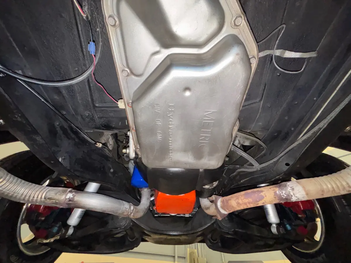 Vehicle photo 37